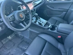 Porsche Macan T AWD 2026