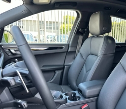 Porsche Macan T AWD 2026