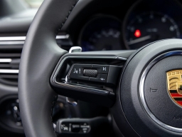 Porsche Macan T AWD 2026