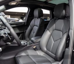 Porsche Macan T AWD 2026