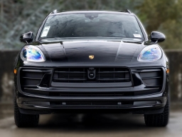 Porsche Macan T AWD 2026