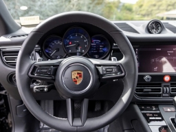 Porsche Macan T AWD 2026