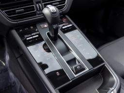 Porsche Macan T AWD 2026