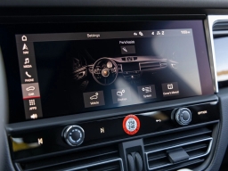 Porsche Macan T AWD 2026