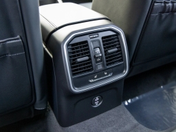 Porsche Macan T AWD 2026