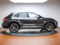 Porsche Macan T AWD 2026