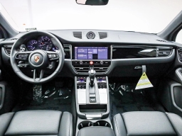 Porsche Macan T AWD 2026