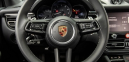Porsche Macan T AWD 2026