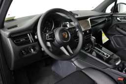 Porsche Macan T AWD 2026