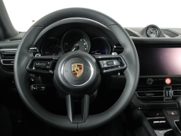 Porsche Macan T AWD 2026