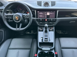 Porsche Macan T AWD 2026
