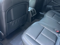 Porsche Macan T AWD 2026