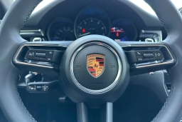 Porsche Macan T AWD 2026