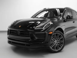 Porsche Macan Base AWD 2026