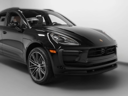 Porsche Macan Base AWD 2026