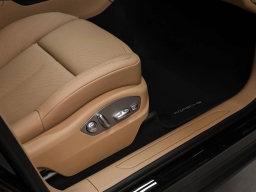 Porsche Macan Base AWD 2026