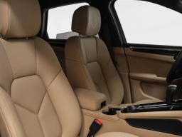 Porsche Macan Base AWD 2026