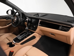 Porsche Macan Base AWD 2026