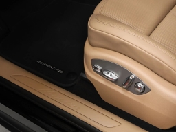 Porsche Macan Base AWD 2026
