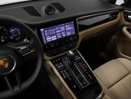 Porsche Macan Base AWD 2026