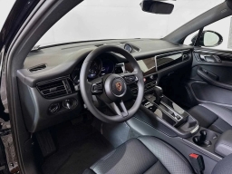 Porsche Macan T AWD 2025