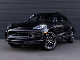 Porsche Macan Base AWD 2026