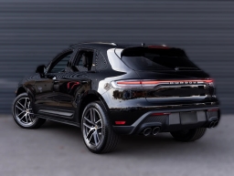 Porsche Macan Base AWD 2026