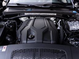 Porsche Macan Base AWD 2026