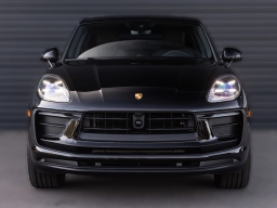 Porsche Macan Base AWD 2026