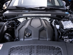 Porsche Macan Base AWD 2026