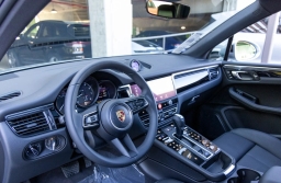 Porsche Macan T AWD 2026