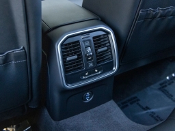 Porsche Macan T AWD 2026