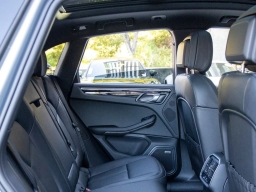 Porsche Macan T AWD 2026