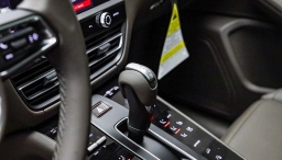 Porsche Macan T AWD 2026