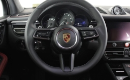 Porsche Macan T AWD 2026