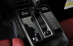 Porsche Macan T AWD 2026