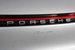 Porsche Macan T AWD 2026