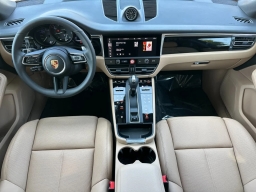 Porsche Macan T AWD 2026