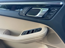 Porsche Macan T AWD 2026