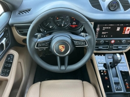 Porsche Macan T AWD 2026