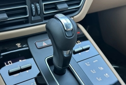 Porsche Macan T AWD 2026