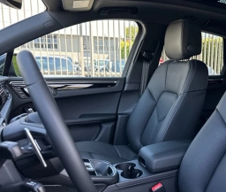 Porsche Macan T AWD 2026