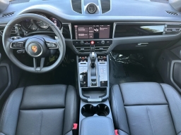Porsche Macan T AWD 2026
