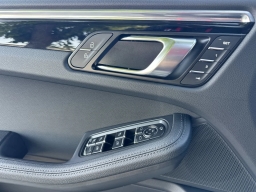 Porsche Macan T AWD 2026