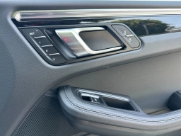 Porsche Macan T AWD 2026