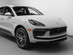 Porsche Macan Base AWD 2026