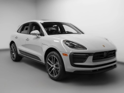 Porsche Macan Base AWD 2026