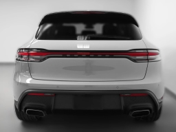 Porsche Macan Base AWD 2026