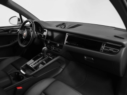 Porsche Macan Base AWD 2026