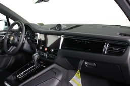 Porsche Macan T AWD 2026